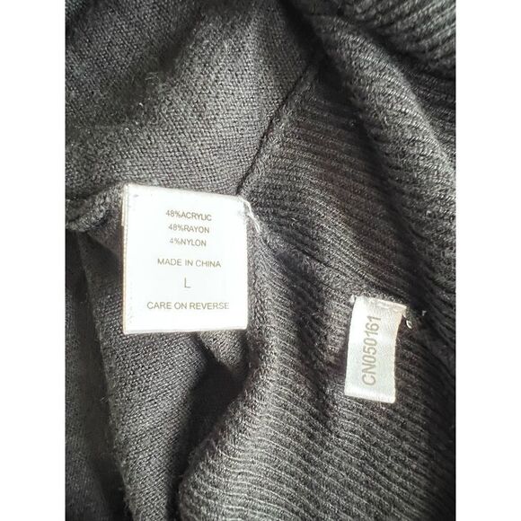 New York & Company size large lightweight sweater - Picture 8 of 8